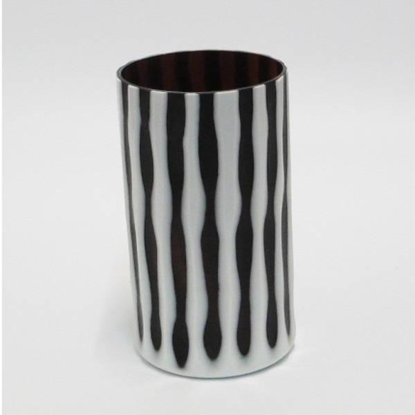 Vaso in vetro nero e bianco kare design