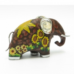 Elefante proboscide bassa...