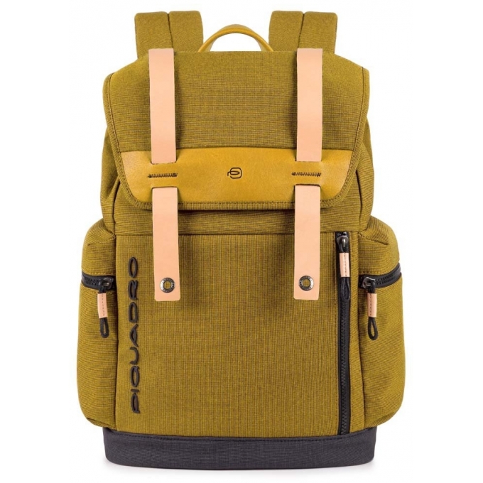Zaino in pelle e tessuto con patta blade piQuadro