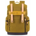 Zaino in pelle e tessuto con patta blade piQuadro