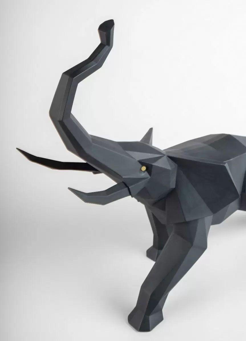Statua Elefante nero Lladrò