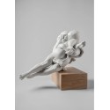 Scultura coppia abbracciata