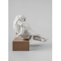 Scultura coppia abbracciata