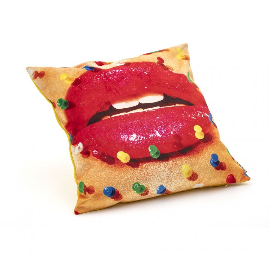 Cuscino Mouthwithpins