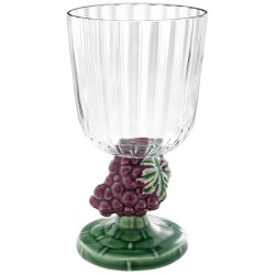 Carmen Grapes Calice Uve