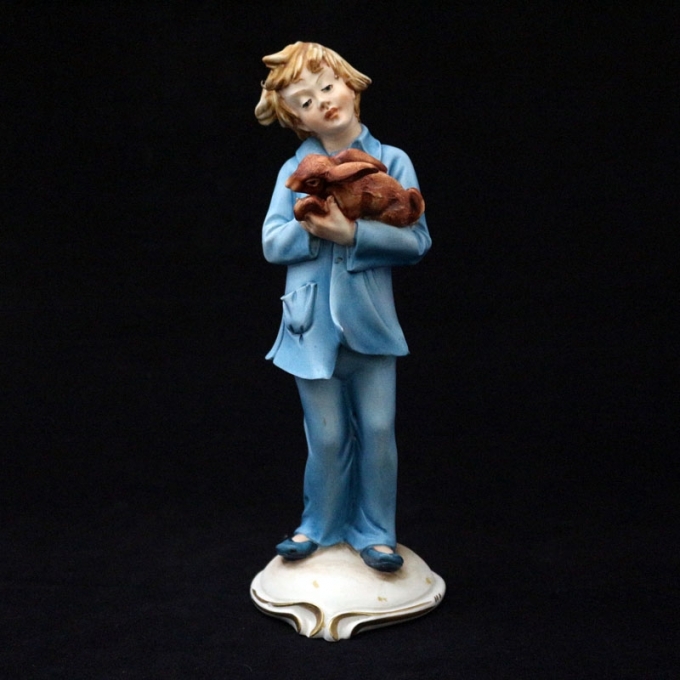 Statua blu con coniglio 21cm